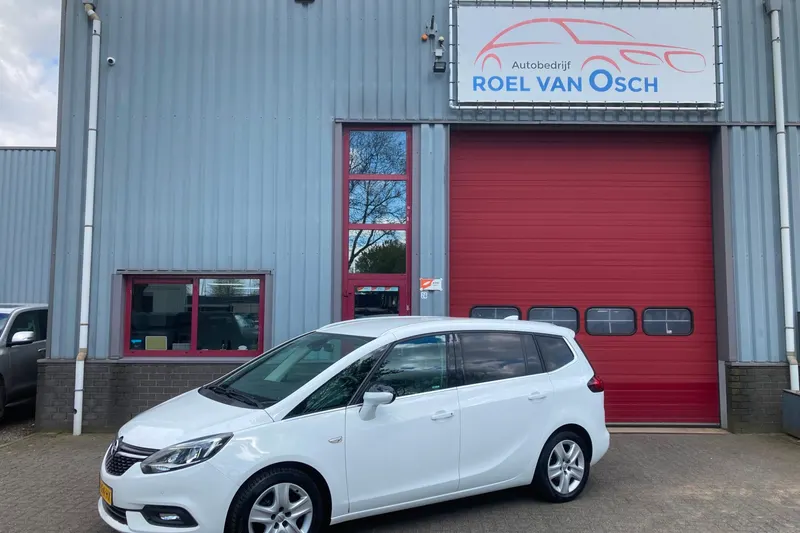 Opel Zafira (2017)