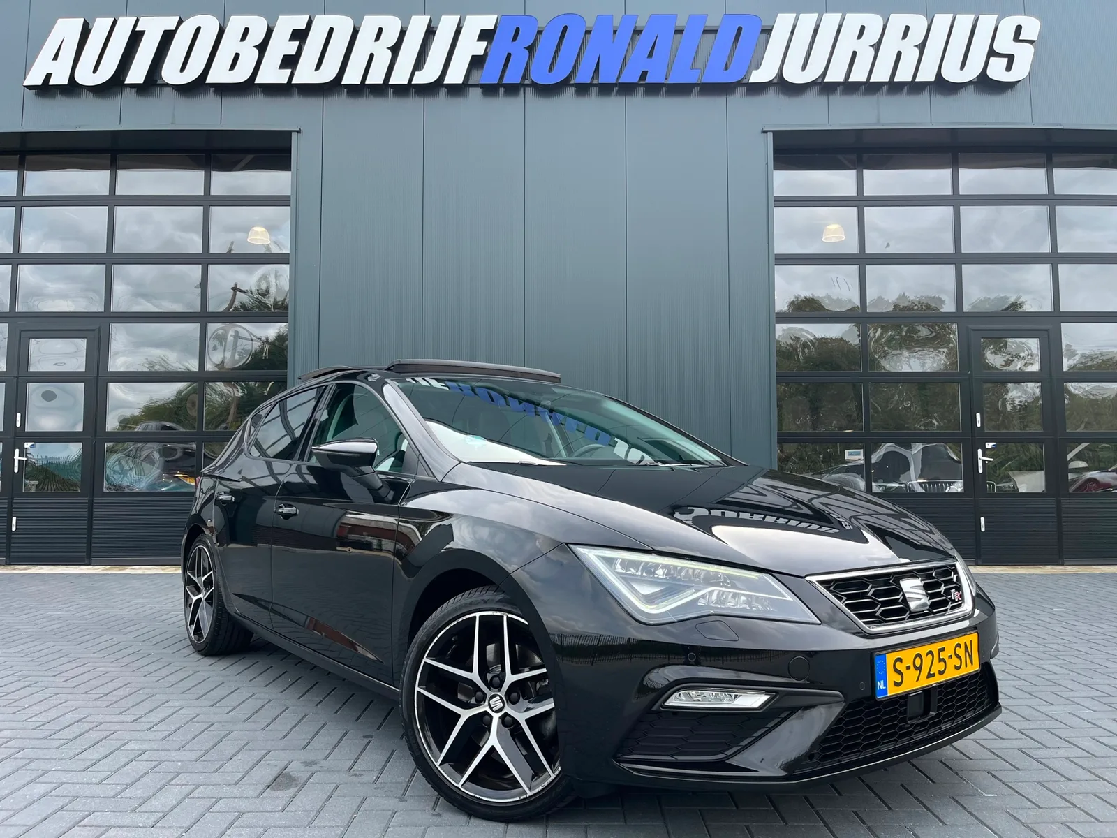 SEAT Leon (2019) — foto 1