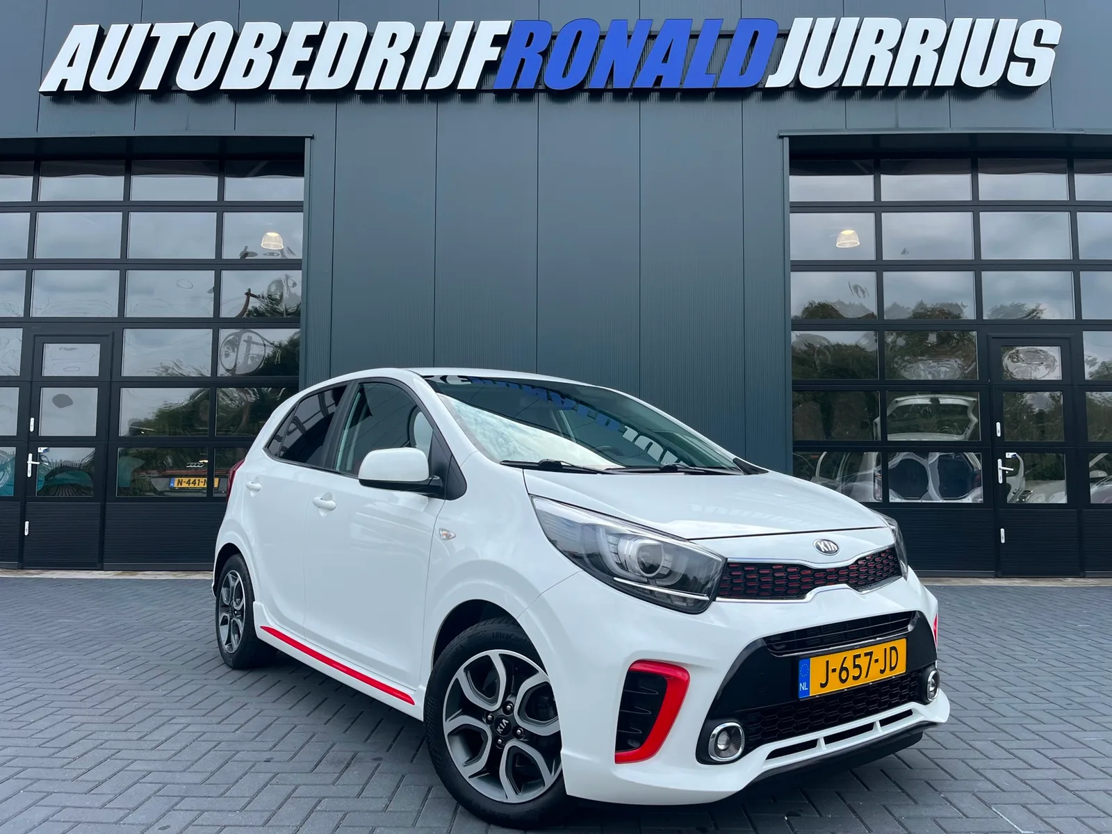 Kia Picanto (2020) — foto 1