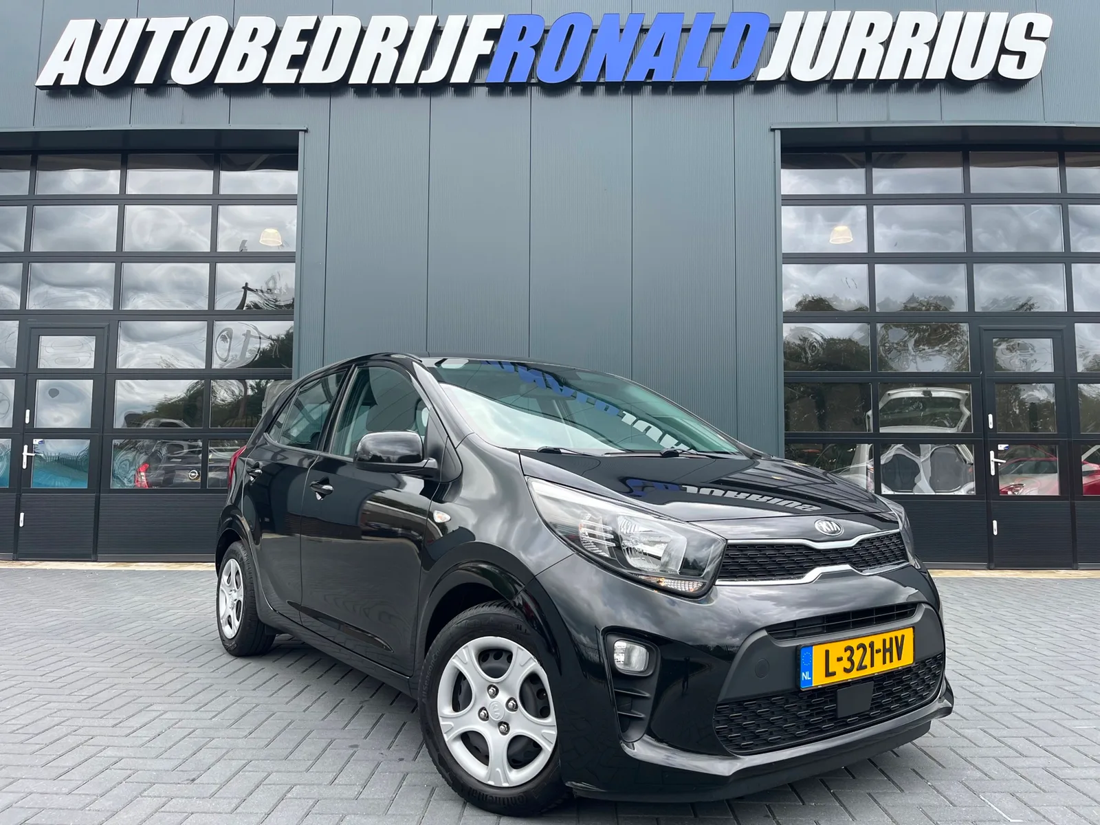 Kia Picanto (2021) — foto 1