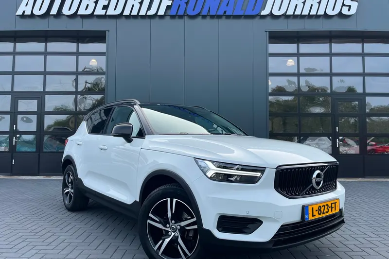 Volvo XC40 (2021)