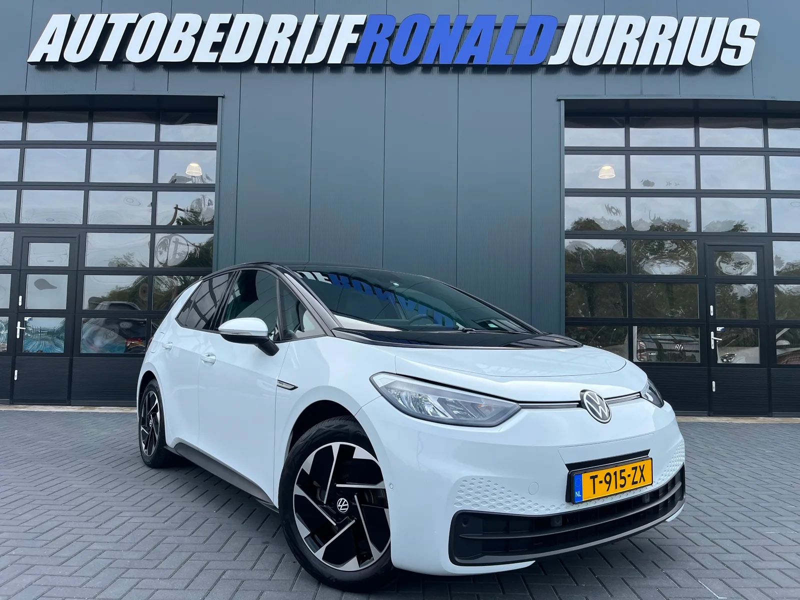 Volkswagen ID.3 (2023) — foto 1
