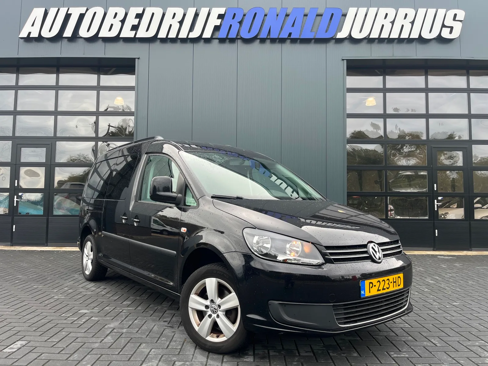 Volkswagen Caddy (2015) — foto 1