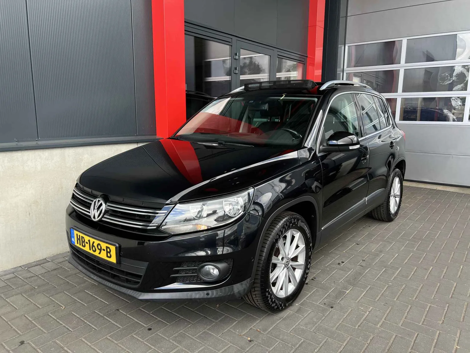Volkswagen Tiguan (2014) — foto 1