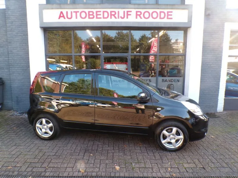 Nissan Note (2011) — foto 1