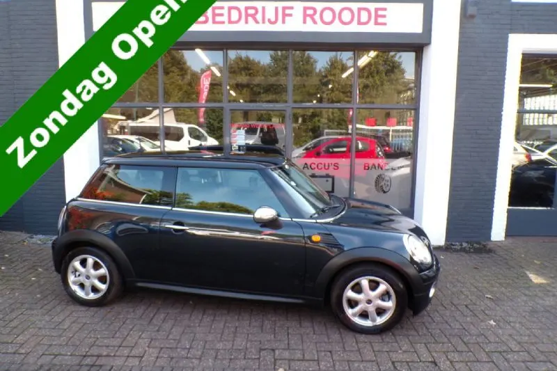 MINI One (2008)