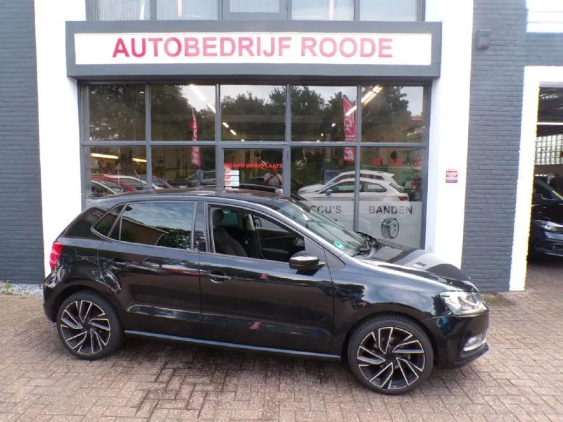 Volkswagen Polo (2016) — foto 1