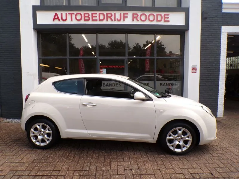 Alfa Romeo MiTo (2009) — foto 1