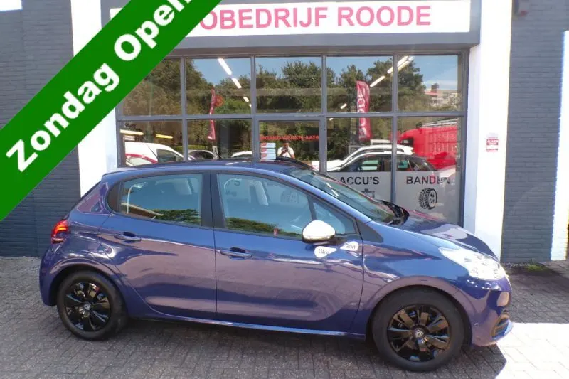Peugeot 208 (2017)