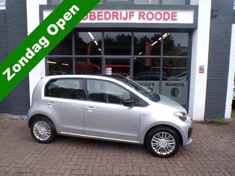 Volkswagen Up! (2014) — foto 1