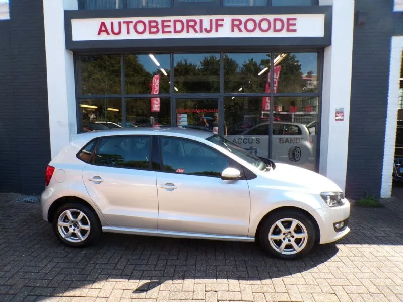 Volkswagen Polo (2012) — foto 1