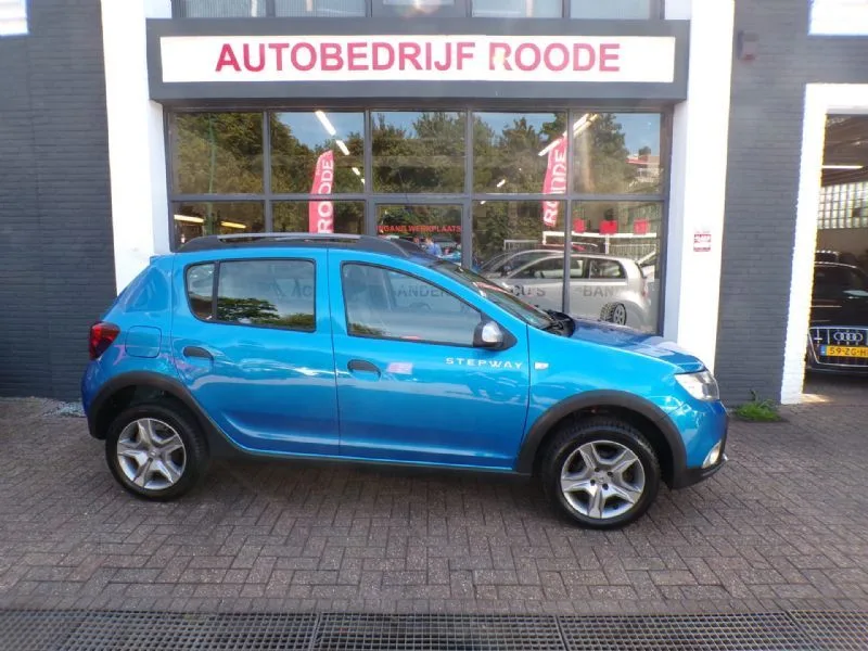 Dacia Sandero (2017) — foto 1