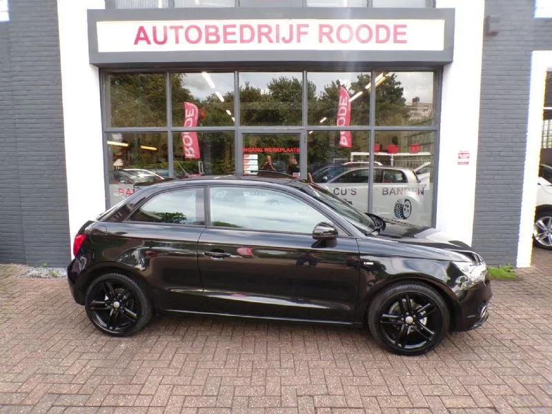 Audi A1 (2011) — foto 1