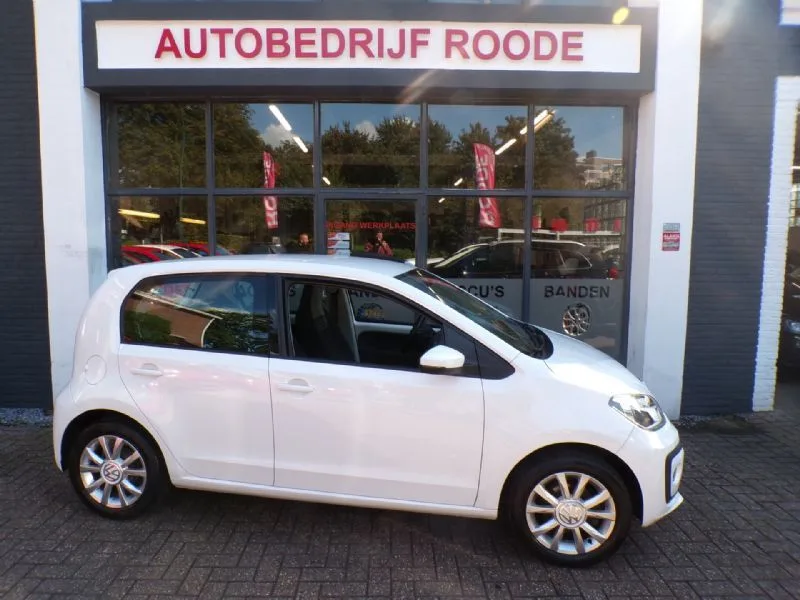 Volkswagen Up! (2019) — foto 1