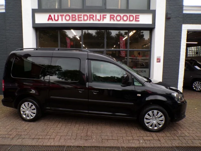 Volkswagen Caddy (2012) — foto 1