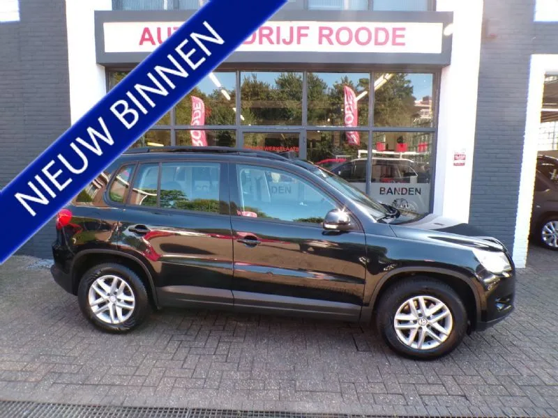 Volkswagen Tiguan (2008) — foto 1