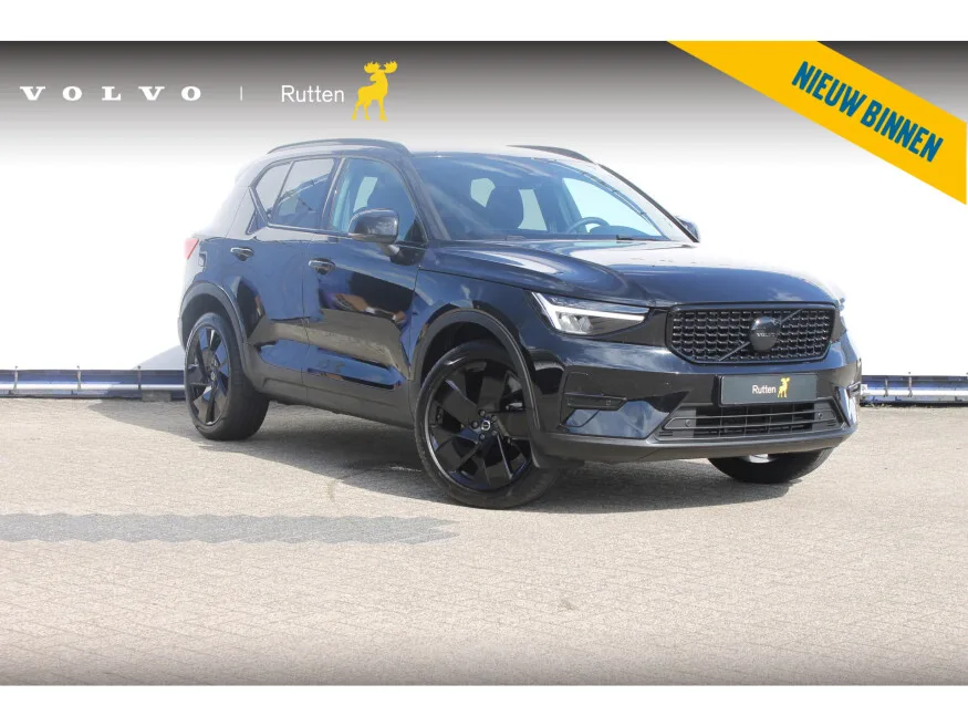 Volvo XC40 (2025) — foto 1