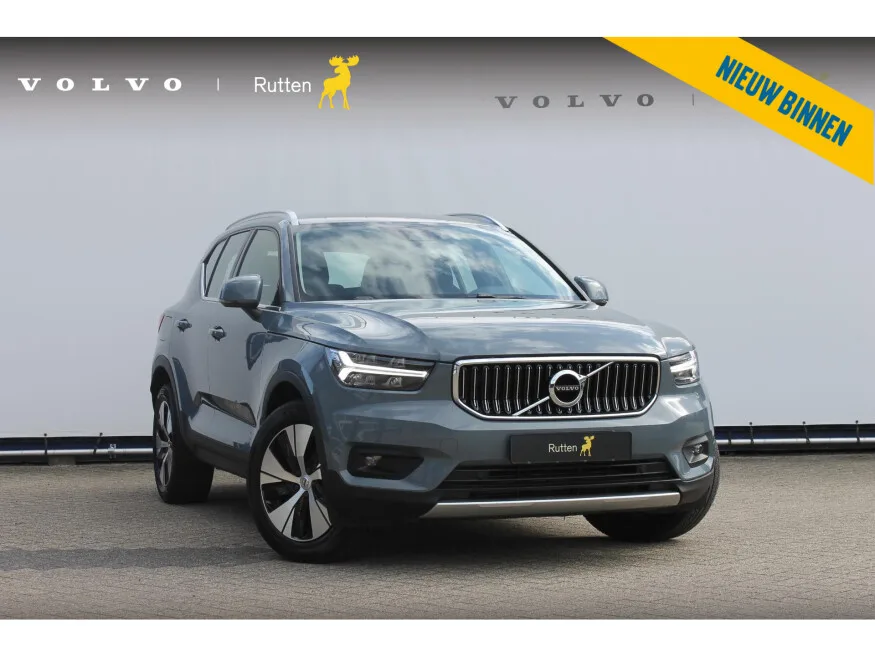 Volvo XC40 (2023) — foto 1
