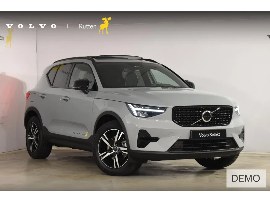 Volvo XC40 (2026) — foto 1