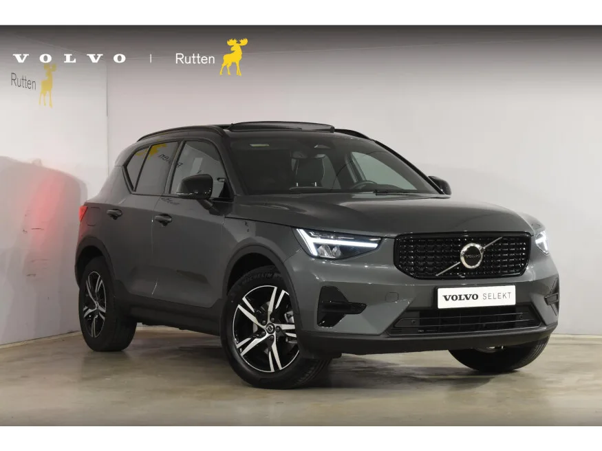 Volvo XC40 (2026) — foto 1