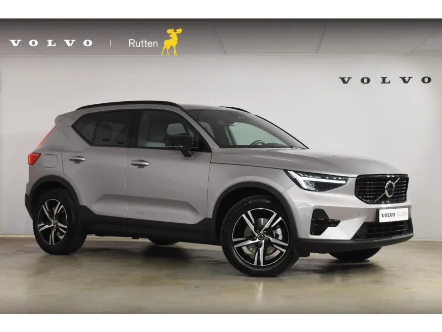 Volvo XC40 (2026) — foto 1