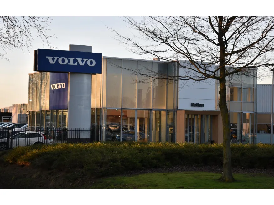 Volvo V60 (2024) — foto 1