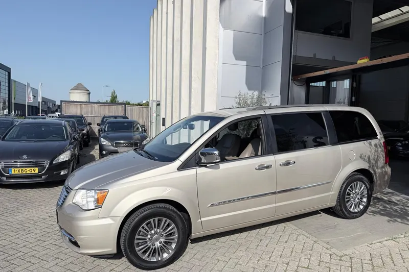 Chrysler Grand Voyager (2013)