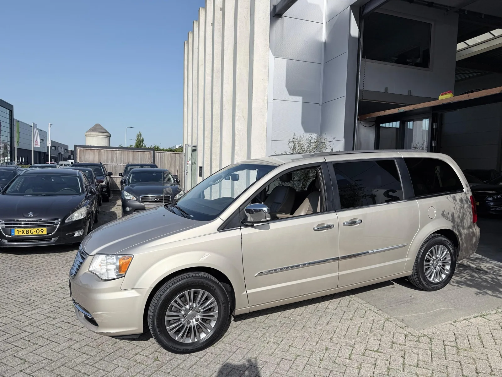 Chrysler Grand Voyager (2013) — foto 1