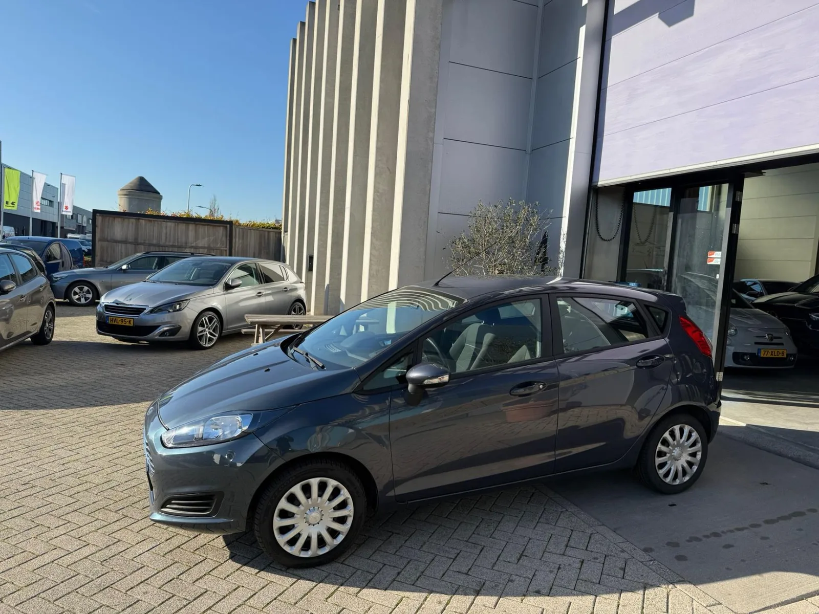Ford Fiesta (2013) — foto 1
