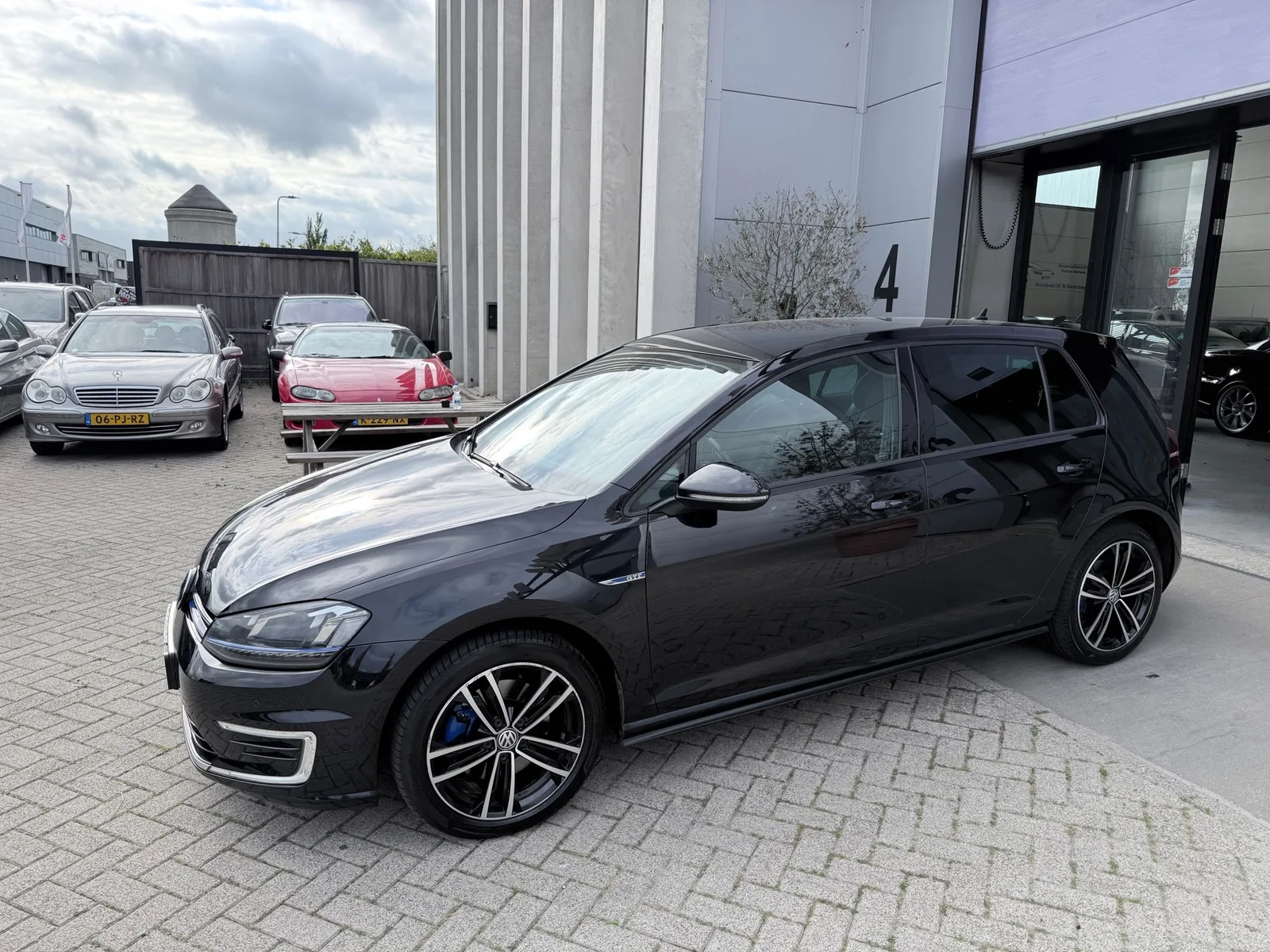 Volkswagen Golf (2016) — foto 1