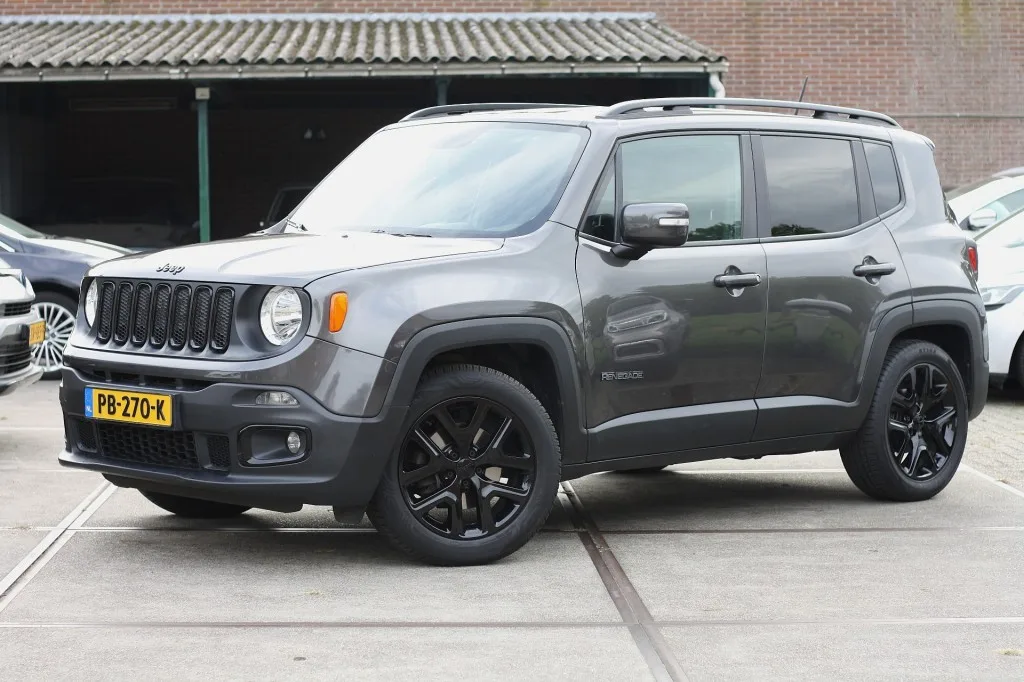 Jeep Renegade (2017) — foto 1