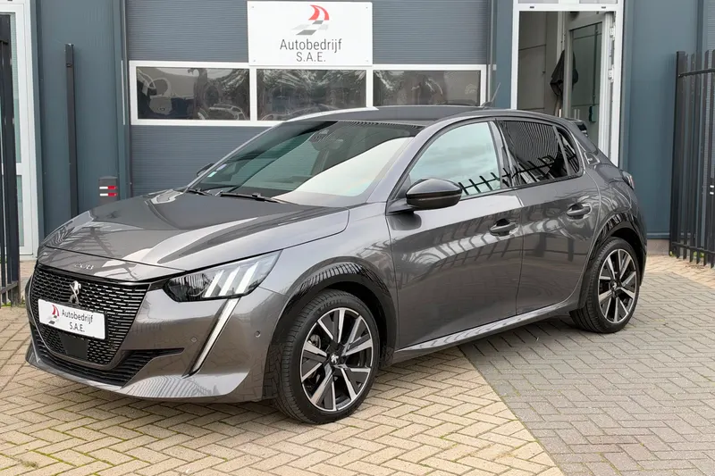 Peugeot 208 (2021)