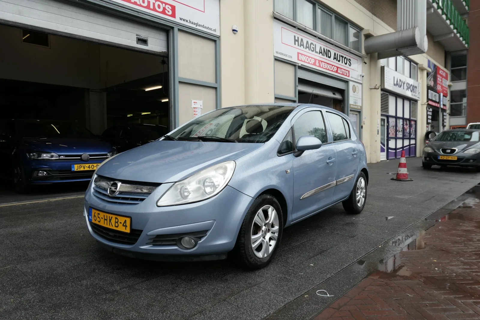 Opel Corsa (2008) — foto 1