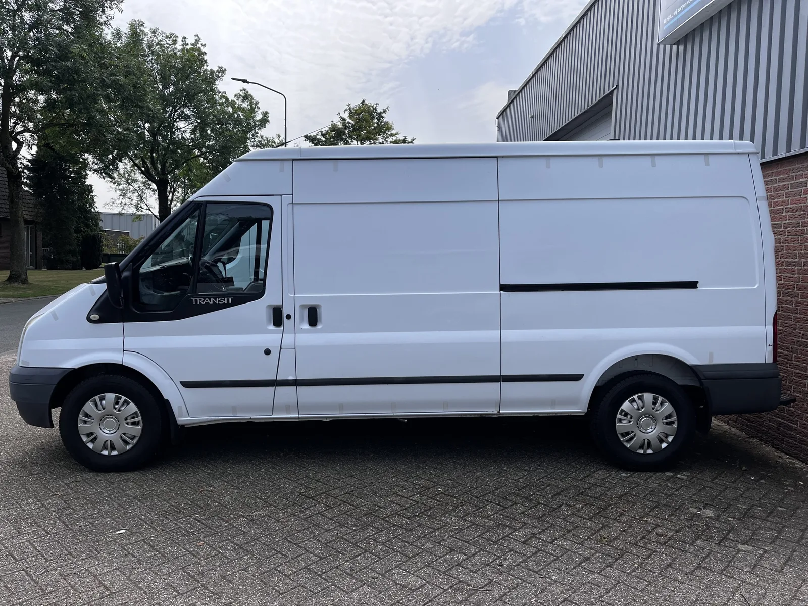 Ford Transit (2012) — foto 1