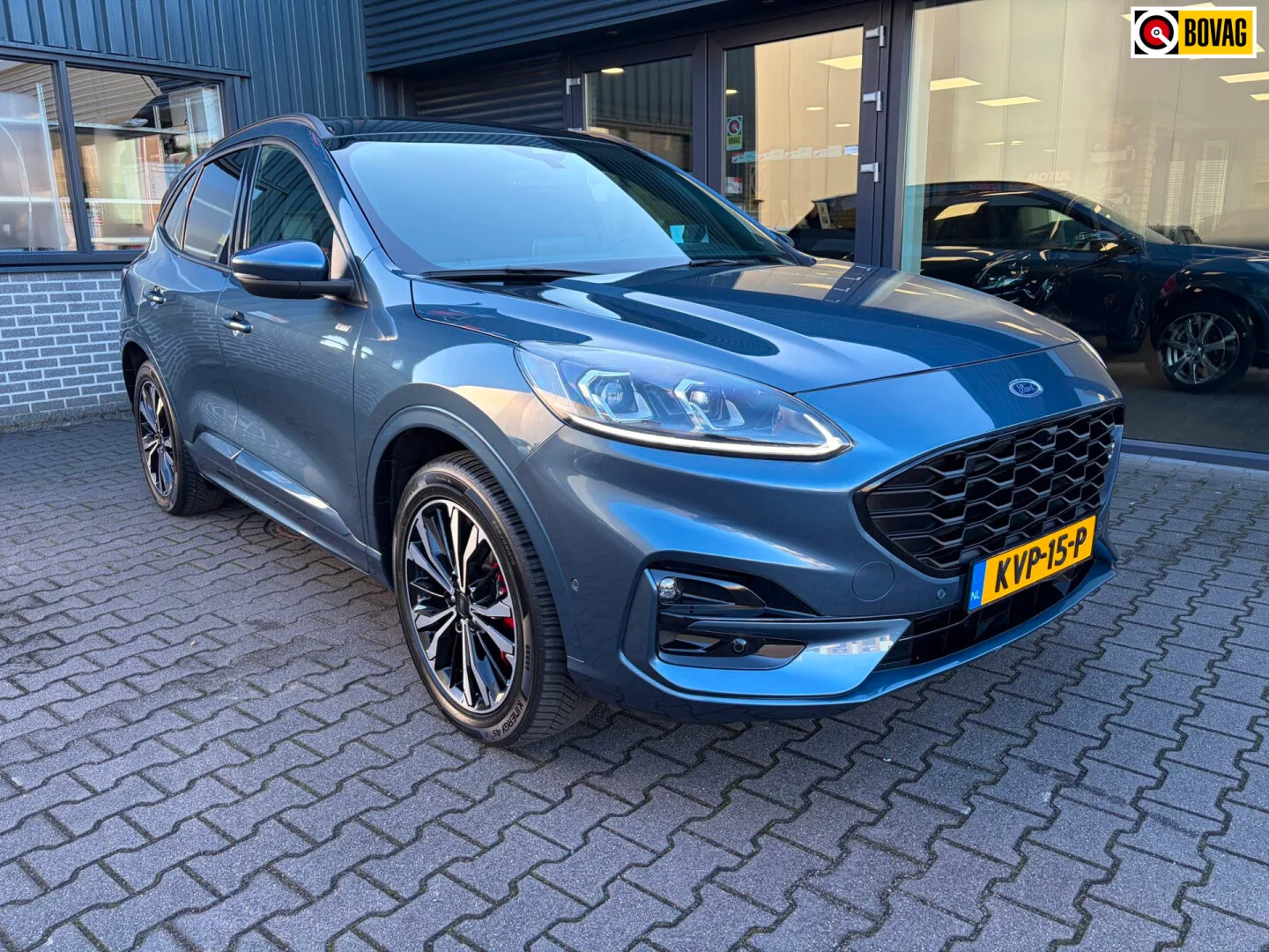 Ford Kuga (2021) — foto 1