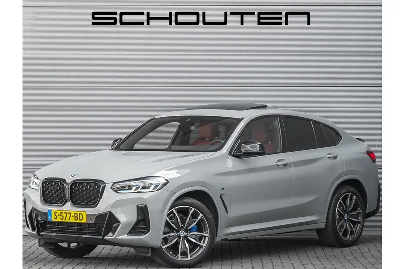 BMW X4 (2023)