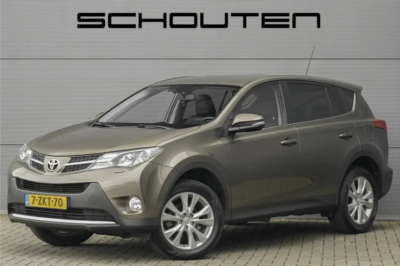 Toyota RAV4 (2015)