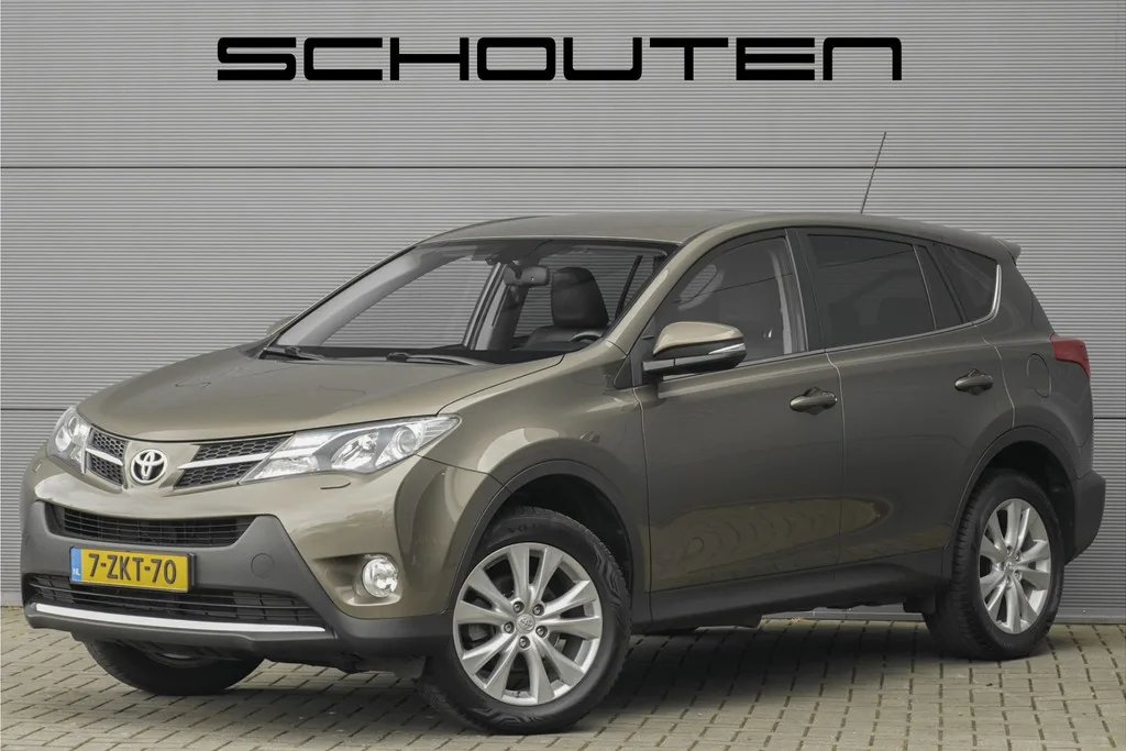 Toyota RAV4 (2015) — foto 1