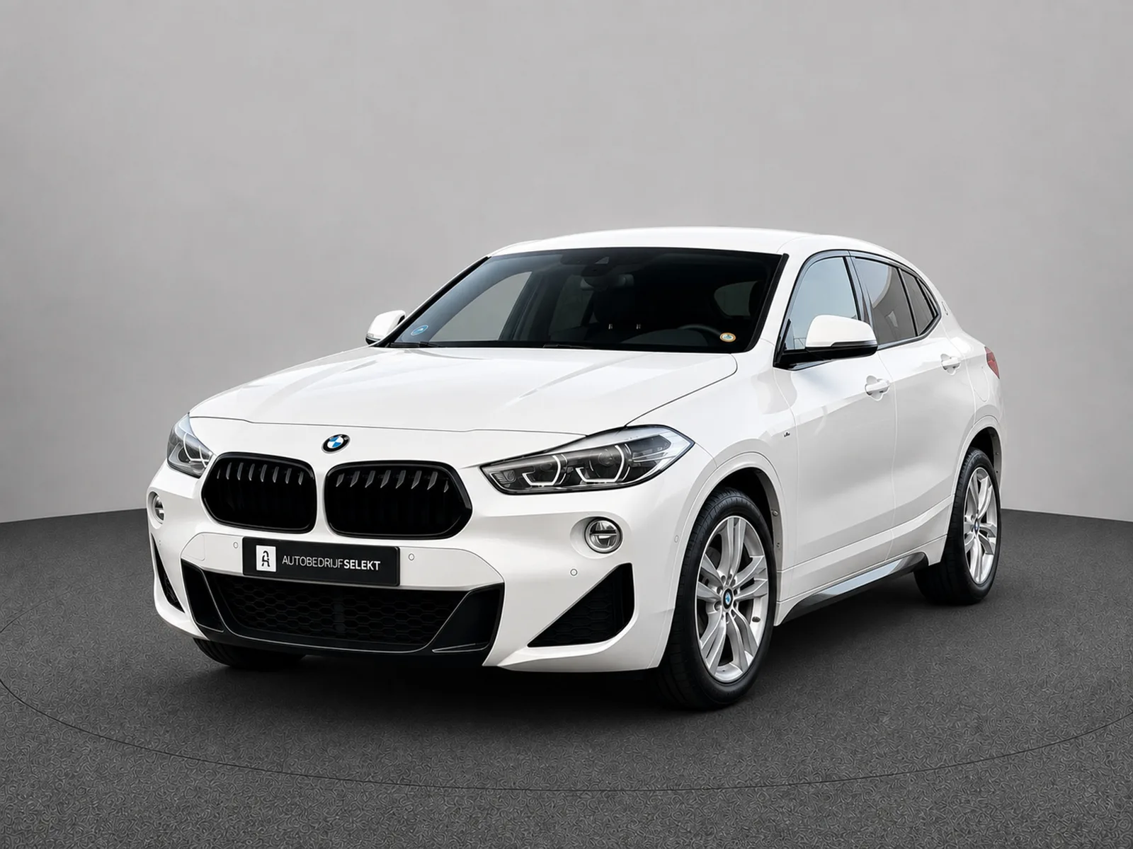 BMW X2 (2017) — foto 1