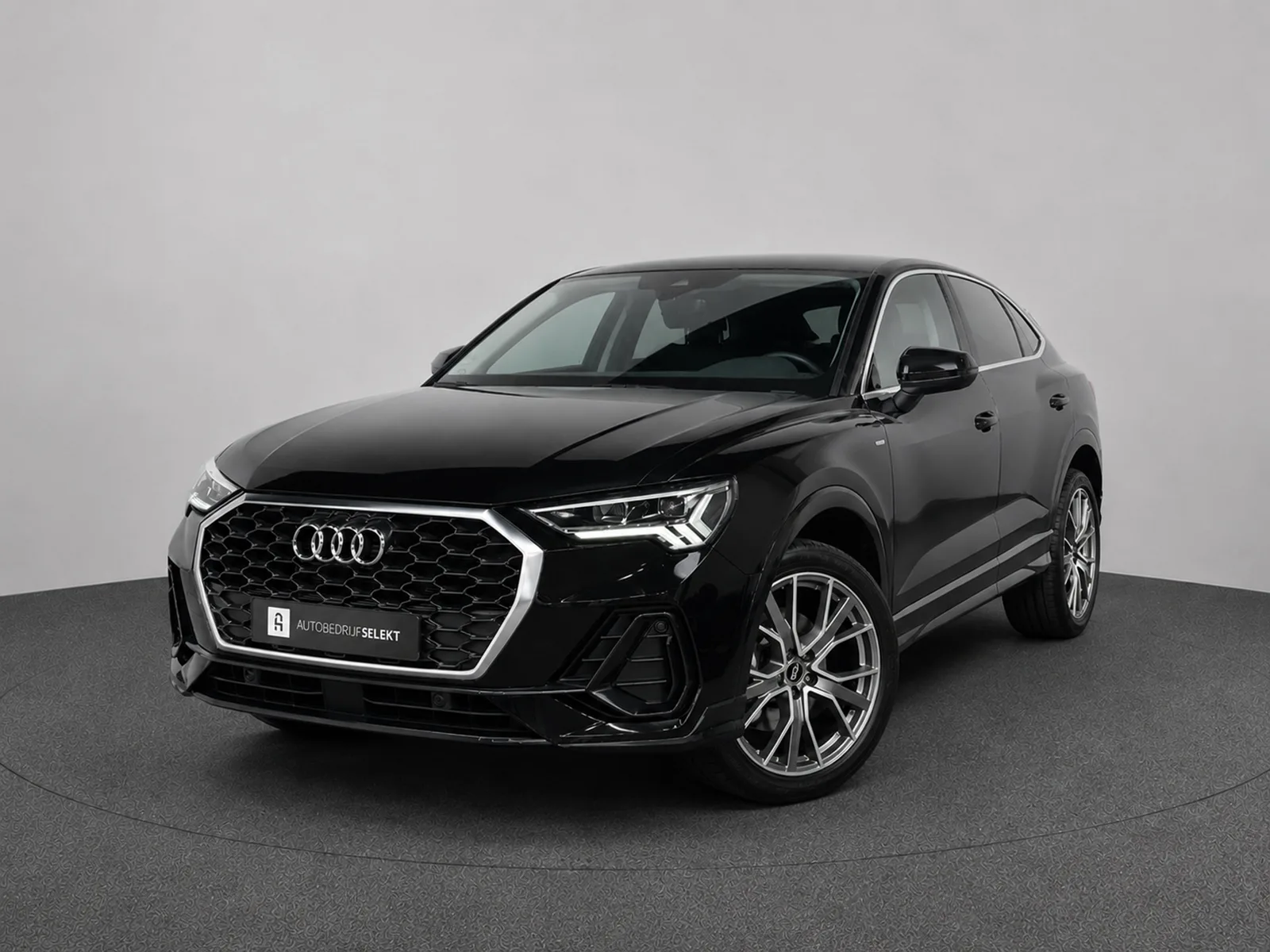 Audi Q3 Sportback (2022) — foto 1