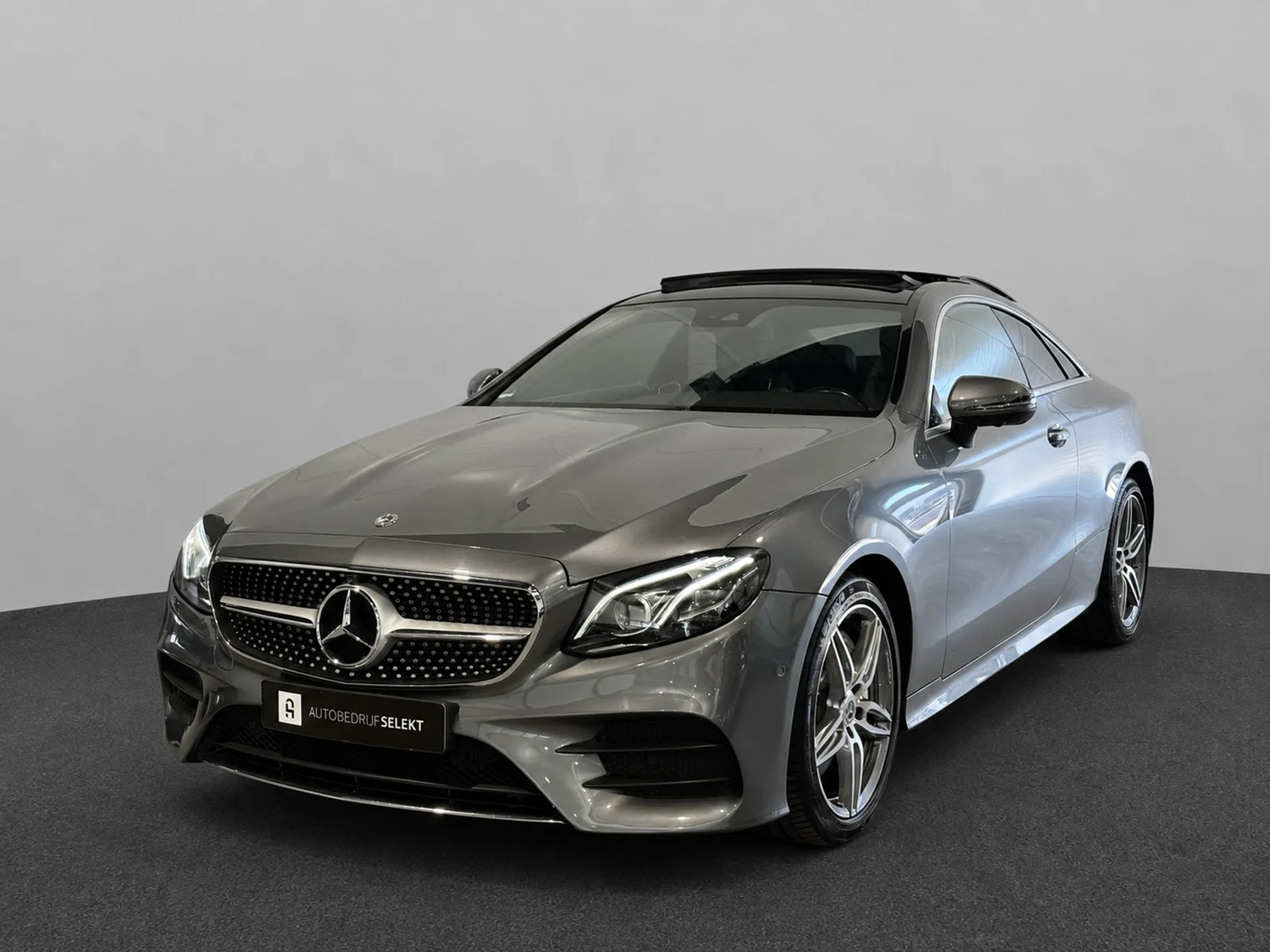 Mercedes-Benz E-Klasse (0) — foto 1