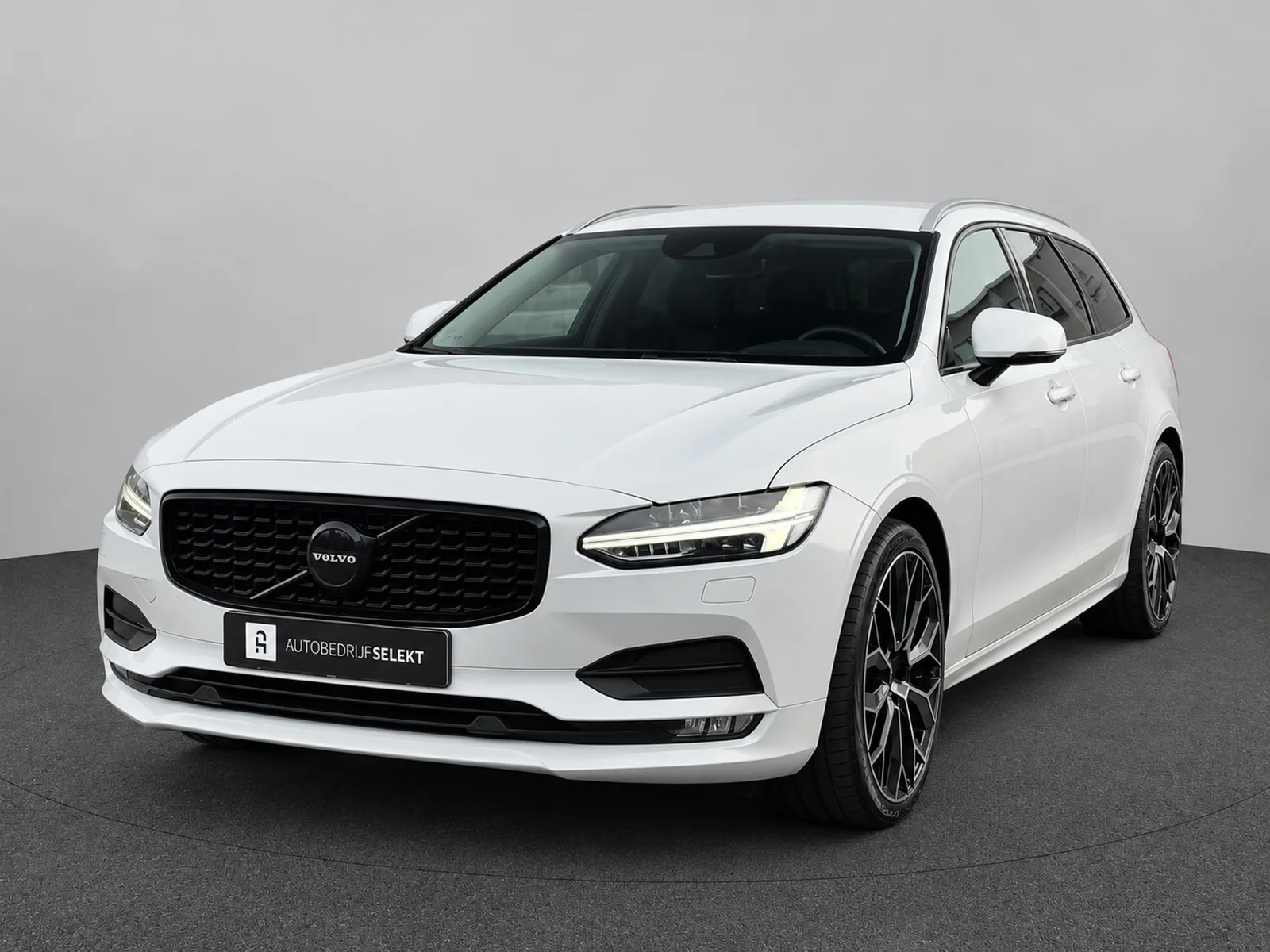 Volvo V90 (2018) — foto 1