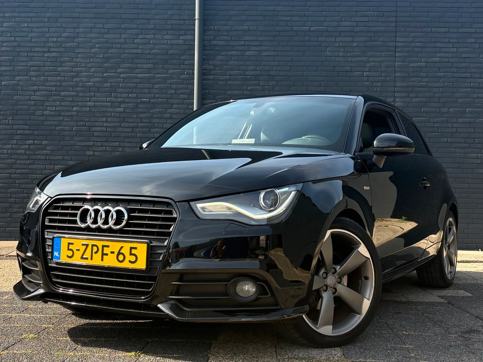 Audi A1 (2011) — foto 1