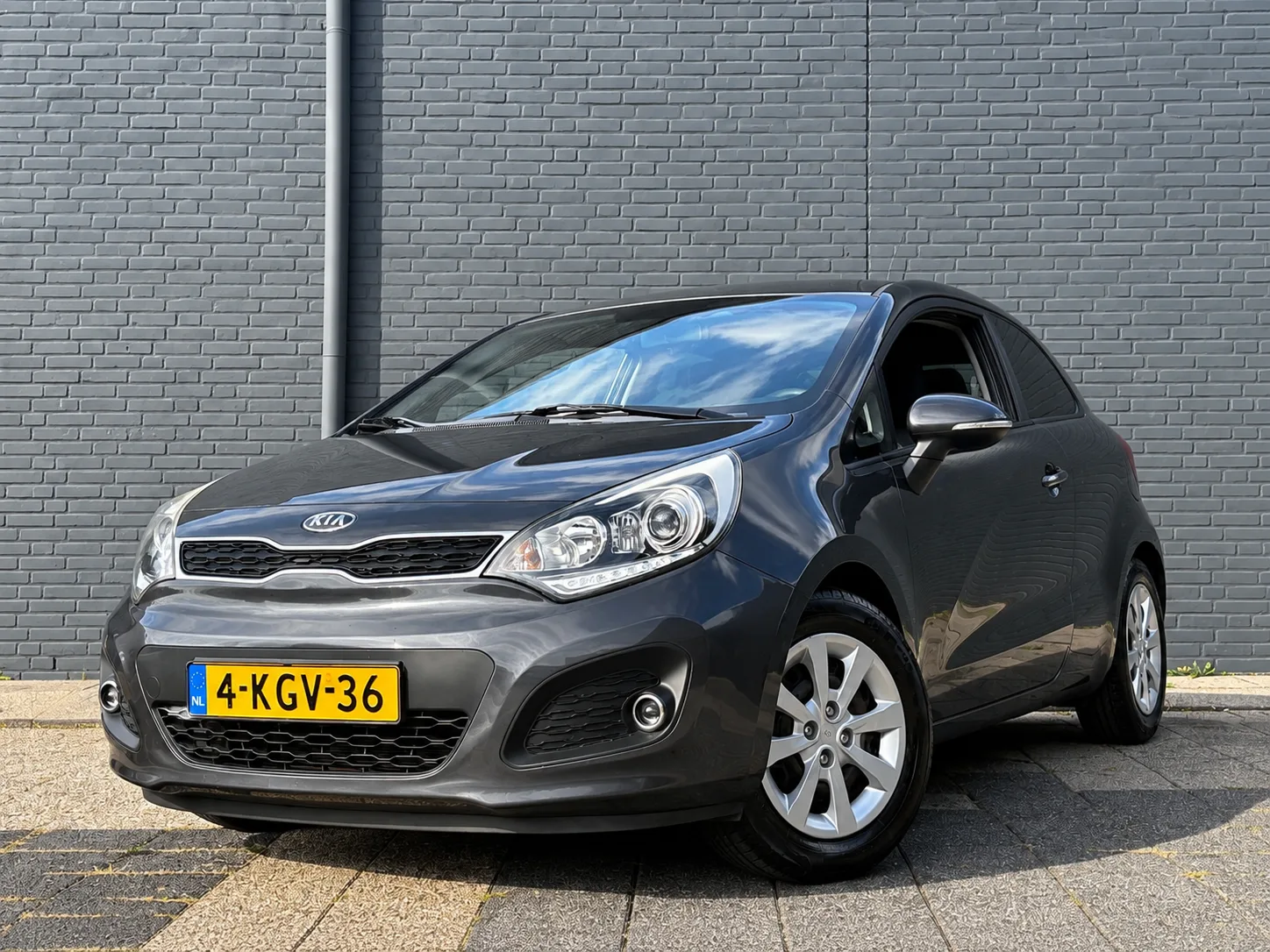 Kia Rio (2013) — foto 1