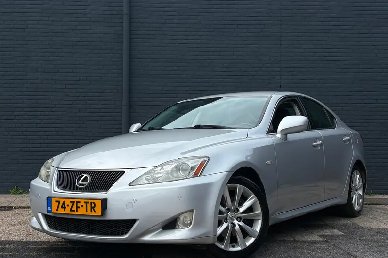 Lexus IS (2008)