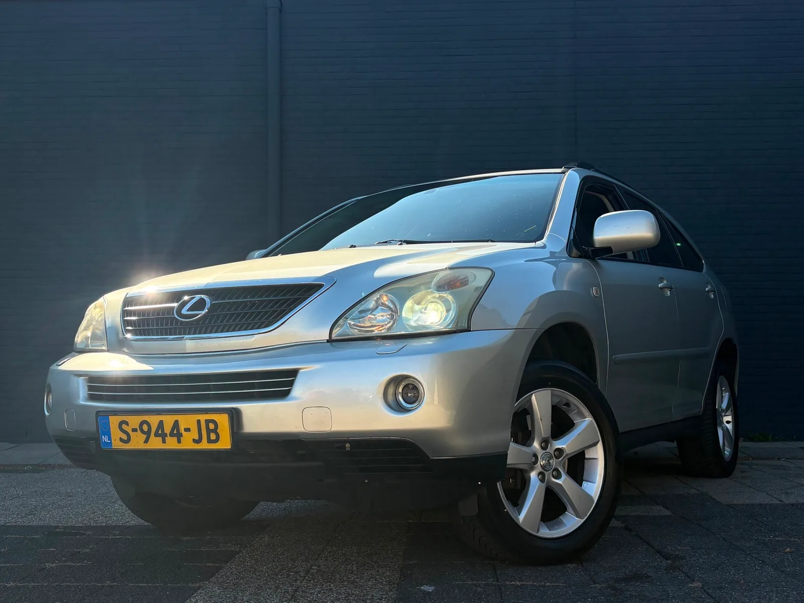 Lexus RX (2006) — foto 1