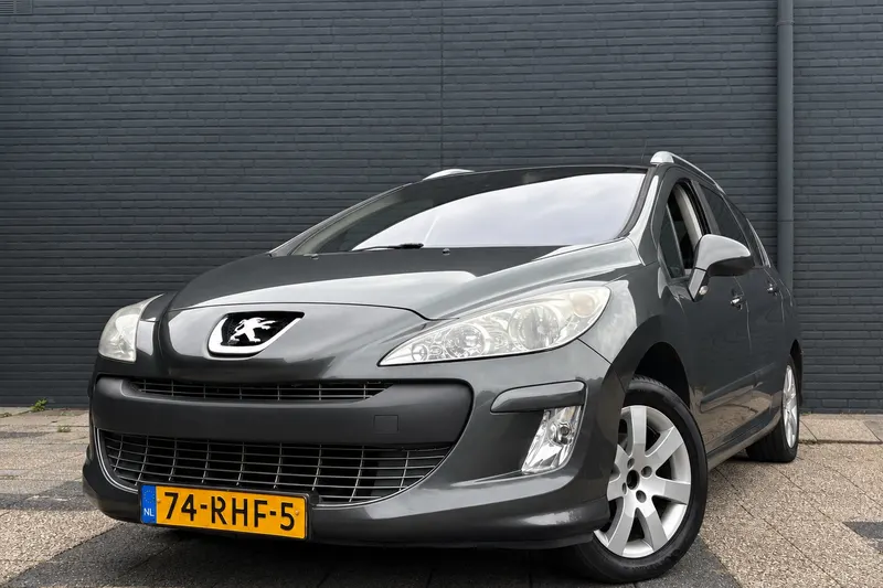 Peugeot 308 (2010)