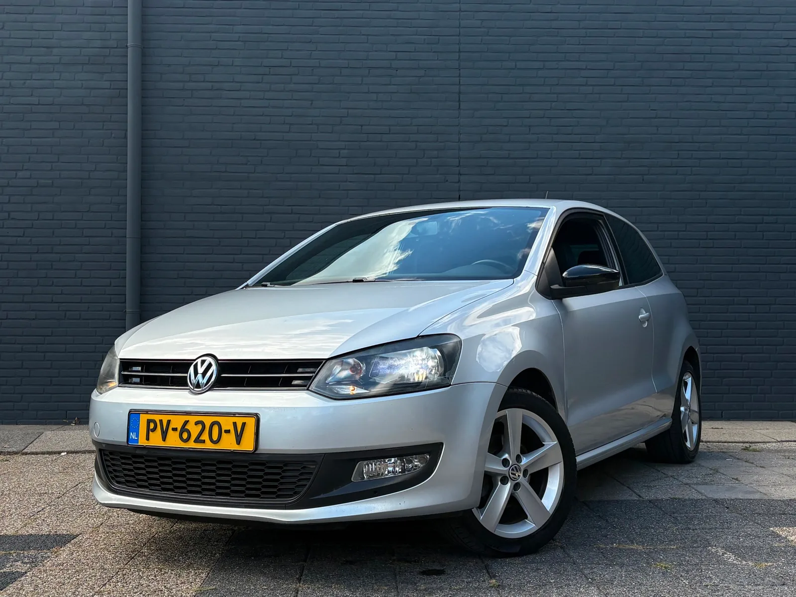 Volkswagen Polo (2013) — foto 1