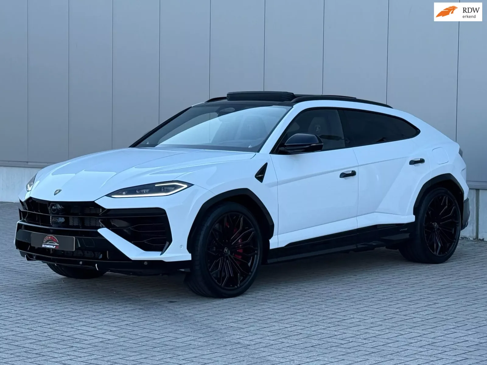 Lamborghini Urus (2026) — foto 1