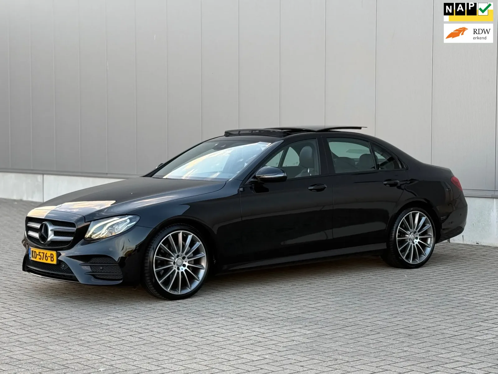 Mercedes-Benz E-Klasse (2016) — foto 1